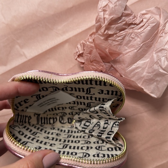 Juicy Couture Pink and White Heart Wristlet - Picture 11 of 11